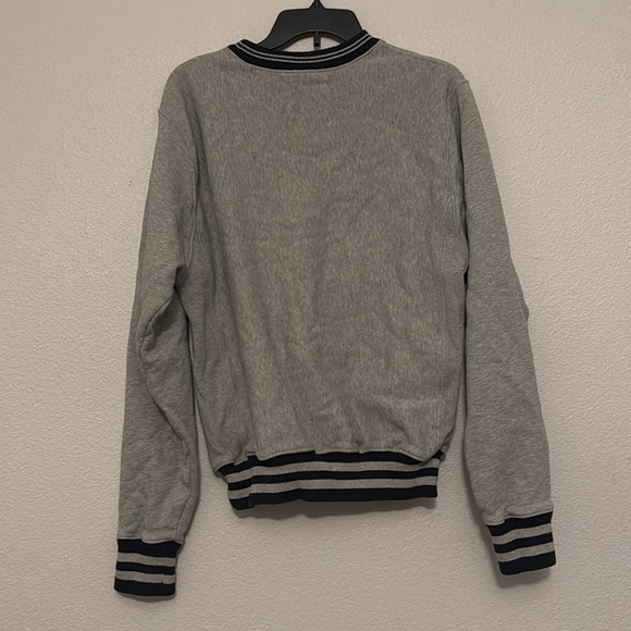 Vintage Champion Reverse Weave Gray Crewneck Sweatshirt Unisex Size Small - Picture 3 of 4